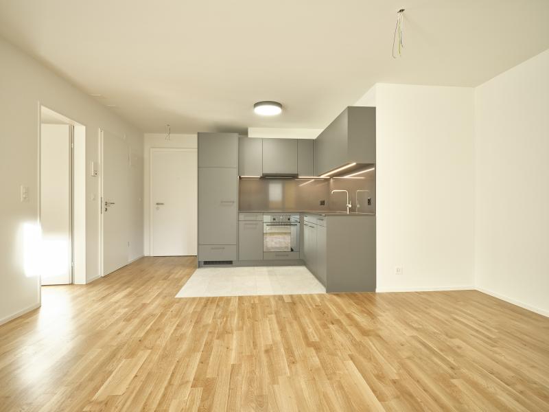 Mehrfamilienhaus R&uuml;tistrasse